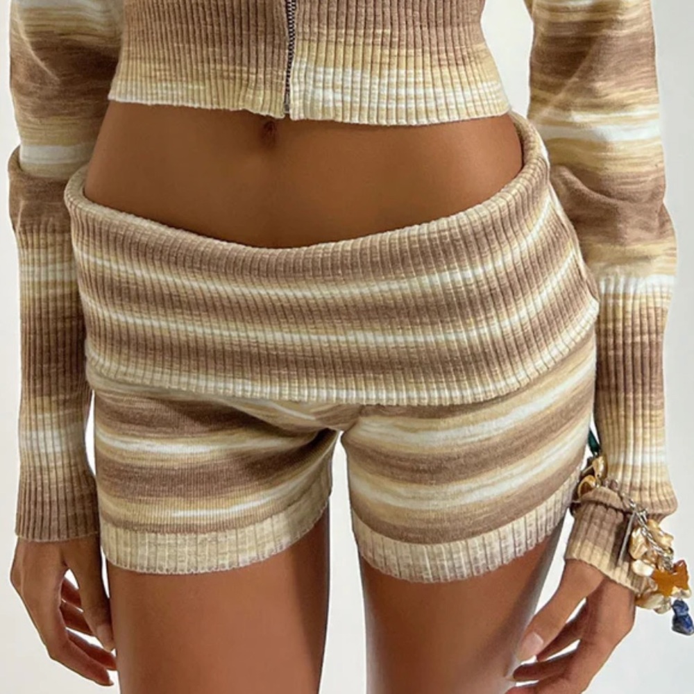 Aimee Shorts Frankies bikinis